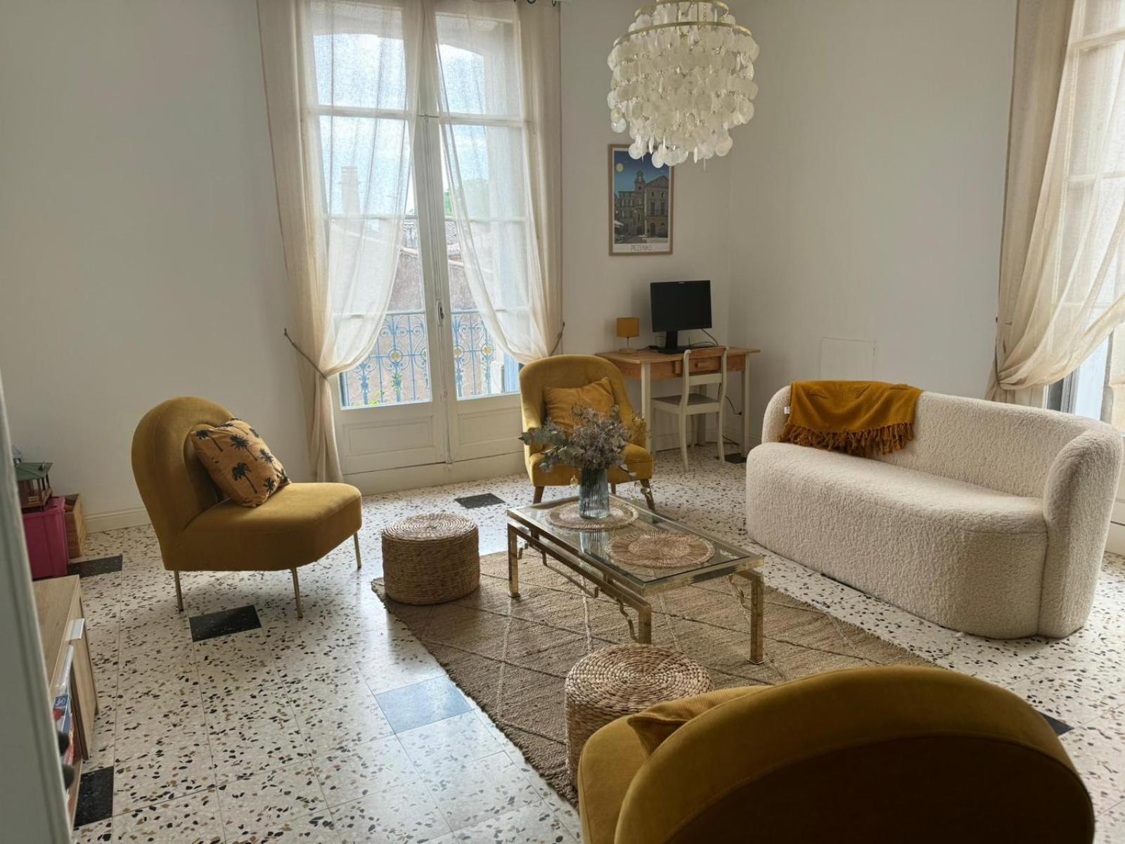 Le Chai Des Tuileries مونتانياك المظهر الخارجي الصورة